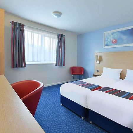 Travelodge Stirling M80 Cambusbarron Szoba fotó