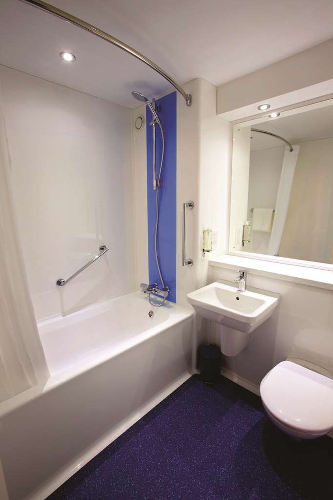 Travelodge Stirling M80 Cambusbarron Szoba fotó