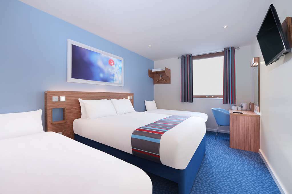 Travelodge Stirling M80 Cambusbarron Szoba fotó